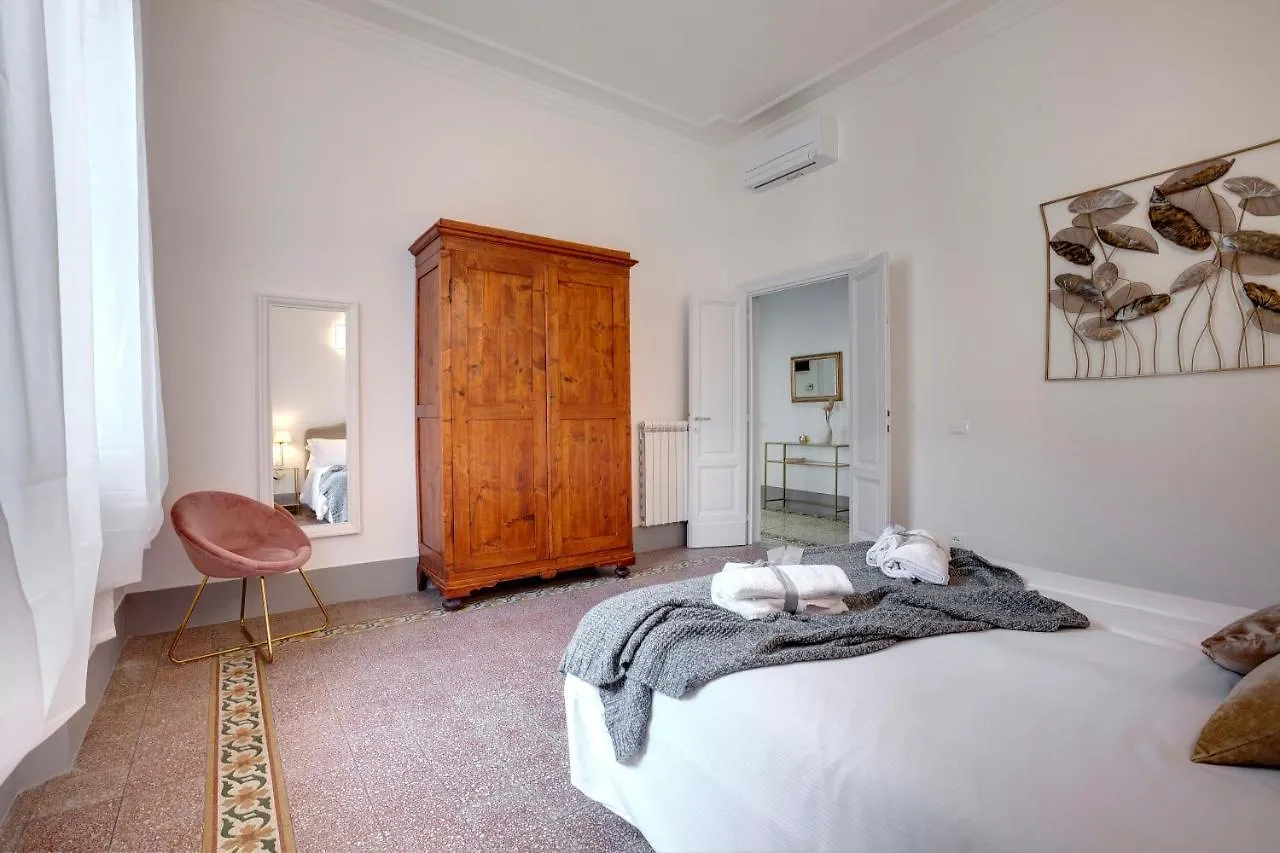 Magenta Apartment By Mamo Florence Italy