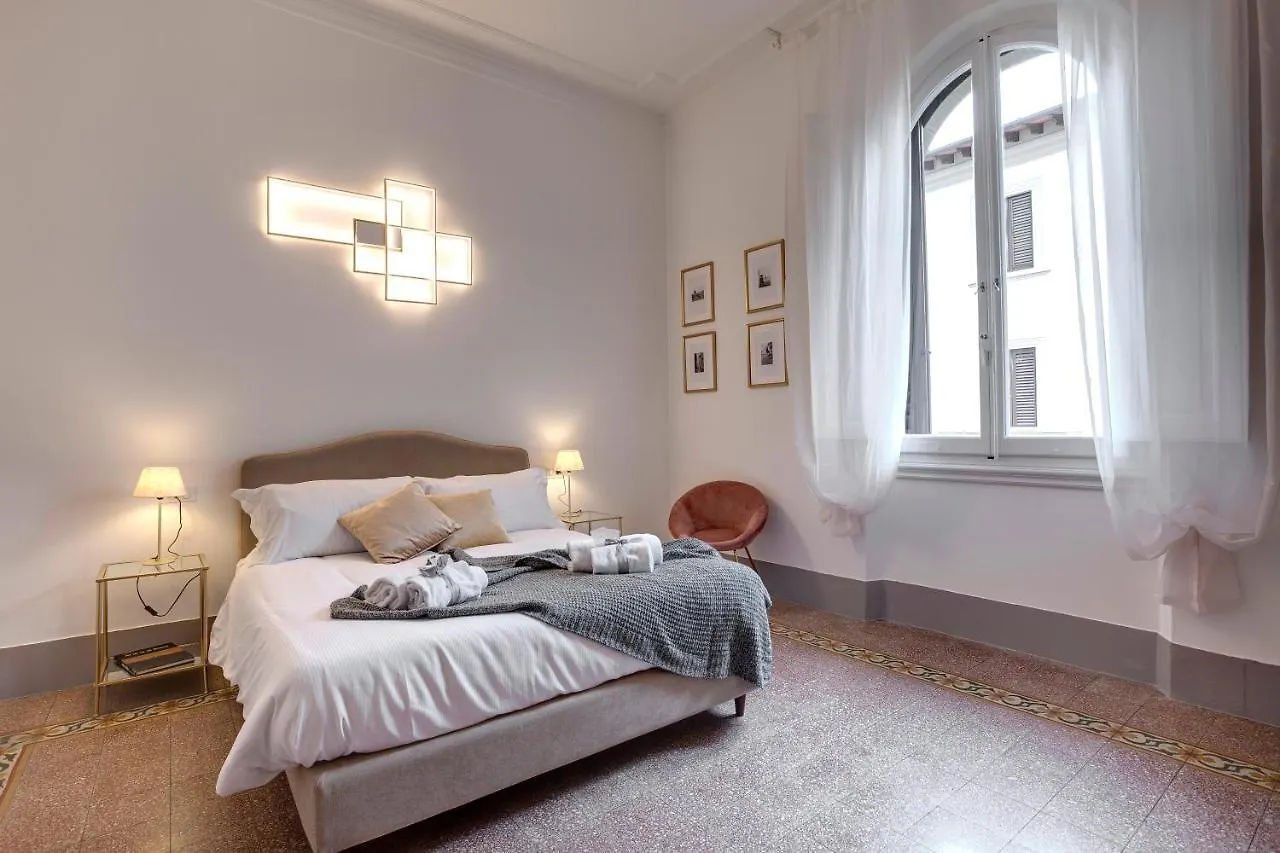 Magenta Apartment By Mamo Florence Italy